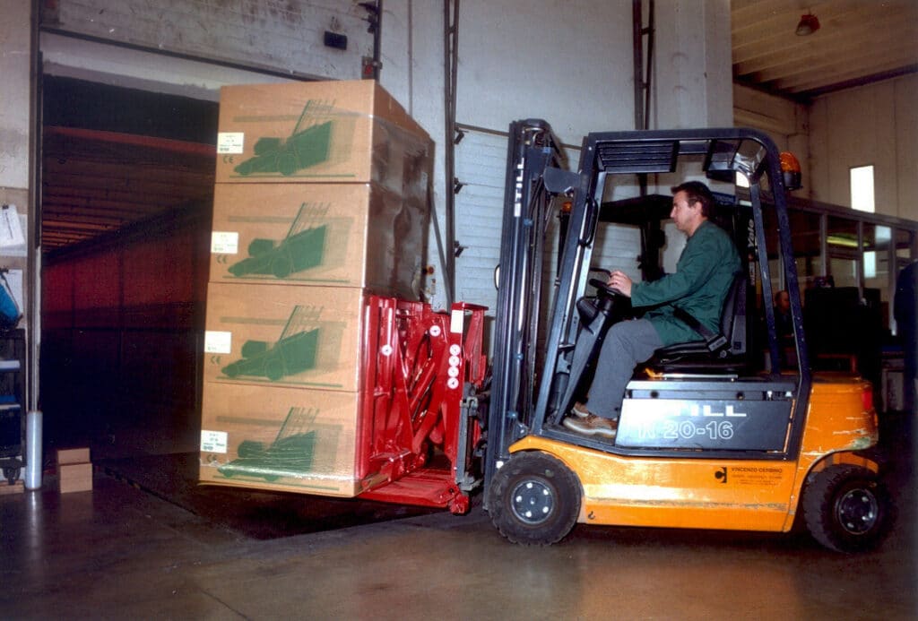 Loading goods with Slip Sheets